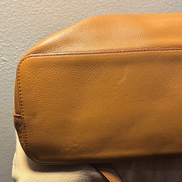 Mark & Graham Caroline Leather Handbag - Picture 3 of 9